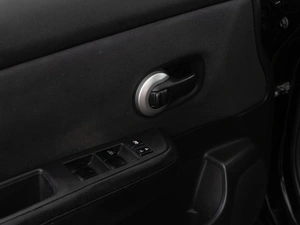 Хетчбэк Nissan Tiida 2008 года, 693055 рублей, Москва