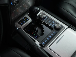 Внедорожник Toyota Land Cruiser 2017 года, 6527077 рублей, Москва