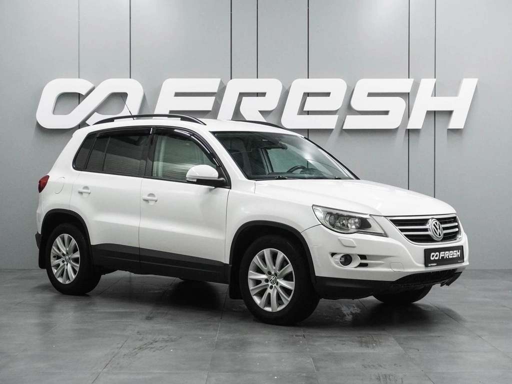 Внедорожник Volkswagen Tiguan 2010 года, 867000 рублей, Воронеж