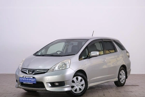 Универсал Honda Fit Shuttle 2013 года, 1199000 рублей, Омск