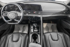 Седан Hyundai Elantra 2020 года, 1899000 рублей, Барнаул