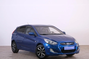 Хетчбэк Hyundai Solaris 2012 года, 619000 рублей, Омск