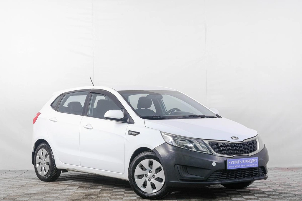 Хетчбэк Kia Rio 2014 года, 869000 рублей, Кемерово