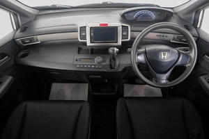 Минивэн Honda Freed 2010 года, 969000 рублей, Кемерово