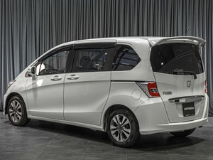Минивэн Honda Freed 2015 года, 1309000 рублей, Тюмень