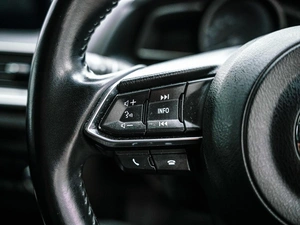 Хетчбэк Mazda Axela 2019 года, 1550000 рублей, Красноярск