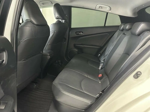 Лифтбек Toyota Prius 2019 года, 2200000 рублей, Красноярск