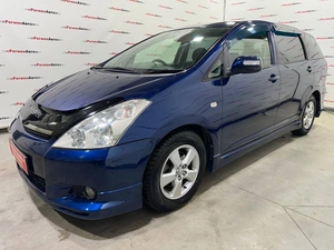 Минивэн Toyota Wish 2005 года, 765000 рублей, Красноярск