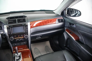 Седан Toyota Camry 2013 года, 1819000 рублей, Пермь