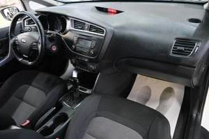 Хетчбэк Kia Ceed 2017 года, 1289000 рублей, Омск