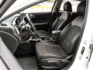 Хетчбэк Kia Ceed 2019 года, 1838000 рублей, Волгоград