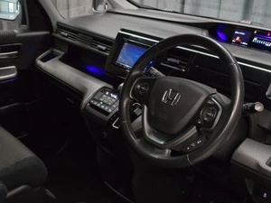 Минивэн Honda Stepwgn 2015 года, 1899000 рублей, Красноярск