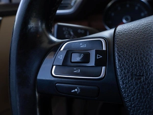 Седан Volkswagen Passat 2012 года, 950000 рублей, Волгоград