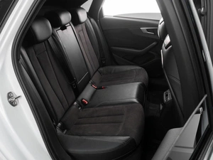 Седан Audi A4 2018 года, 2729000 рублей, Тюмень