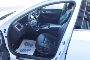 Седан Hyundai Genesis 2015 года, 2095000 рублей, Мирное