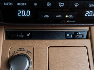 Седан Lexus ES 2015 года, 2399000 рублей, Тюмень