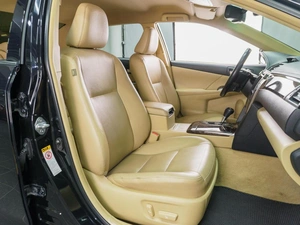 Седан Toyota Camry 2015 года, 2099000 рублей, Сургут