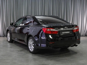 Седан Toyota Camry 2013 года, 2750000 рублей, Тюмень