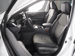 Внедорожник Toyota RAV4 2024 года, 4099000 рублей, Красный Пахарь