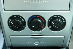 Хетчбэк ВАЗ (LADA) Priora 2008 года, 399000 рублей, Омск