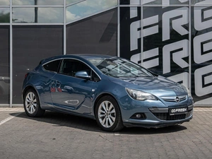 Хетчбэк Opel Astra GTC 2013 года, 850000 рублей, Краснодар