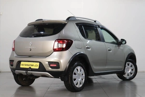 Хетчбэк Renault Sandero Stepway 2018 года, 999000 рублей, Челябинск