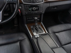 Седан Mercedes-benz E-класс 2011 года, 1519000 рублей, Саратов