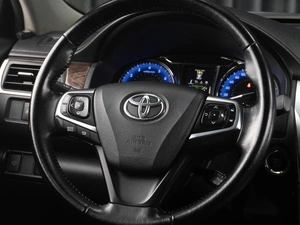 Седан Toyota Camry 2017 года, 2599000 рублей, Тюмень