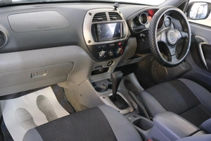 Внедорожник Toyota RAV4 2000 года, 689000 рублей, Омск