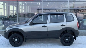 Внедорожник Chevrolet Niva 2012 года, 470000 рублей, Солонцы