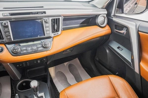 Внедорожник Toyota RAV4 2018 года, 2639000 рублей, Барнаул