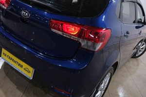 Хетчбэк Kia Rio 2015 года, 1049000 рублей, Новокузнецк