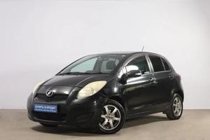 Хетчбэк Toyota Vitz 2008 года, 699000 рублей, Новосибирск