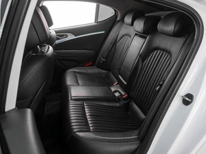 Седан Genesis G70 2018 года, 1995000 рублей, Тюмень