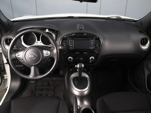 Внедорожник Nissan Juke 2015 года, 1270000 рублей, Омск