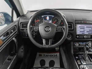 Внедорожник Volkswagen Touareg 2017 года, 3400000 рублей, Красноярск