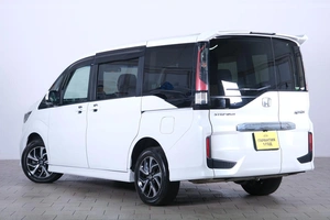 Минивэн Honda Stepwgn Spada 2018 года, 2289000 рублей, Омск