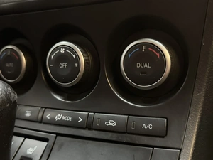 Седан Mazda 3 2011 года, 997000 рублей, Красноярск