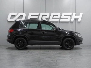 Внедорожник Volkswagen Tiguan 2011 года, 1229000 рублей, Воронеж
