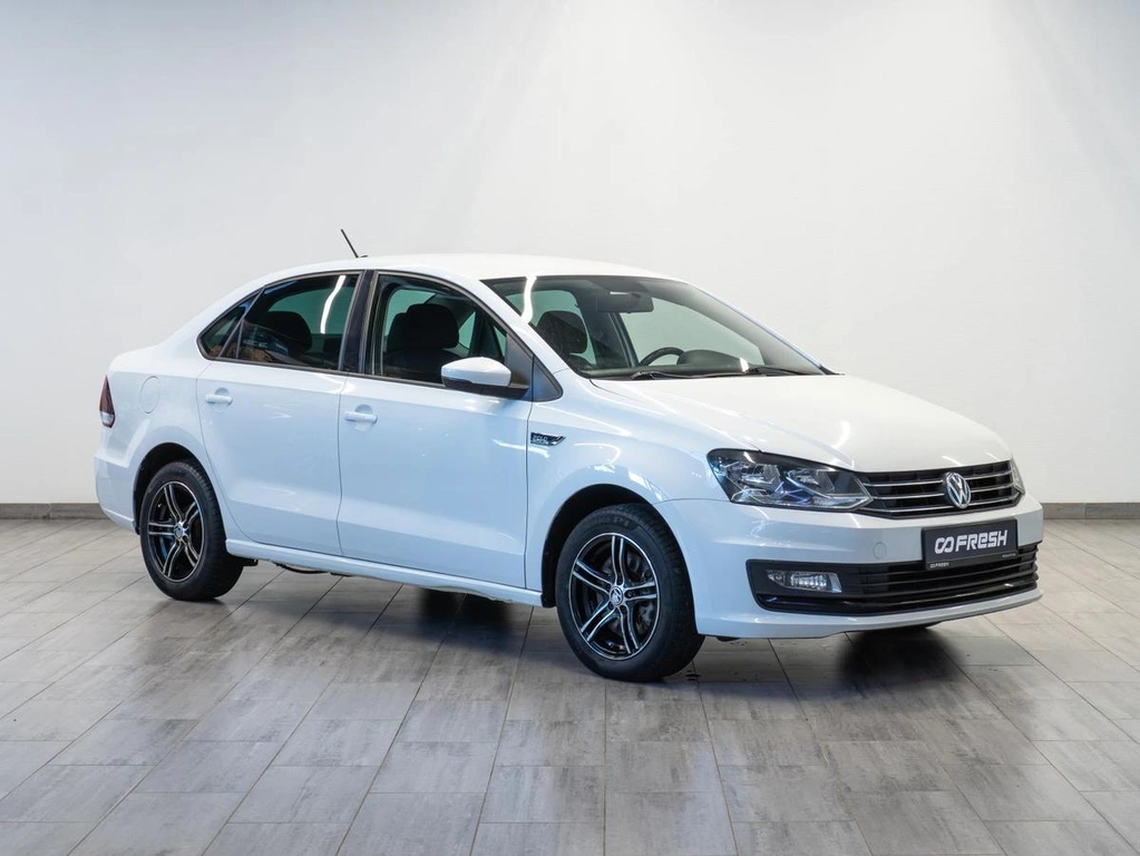 Седан Volkswagen Polo 2018 года, 1299000 рублей, Саратов