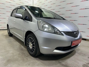 Хетчбэк Honda Fit 2009 года, 529000 рублей, Красноярск