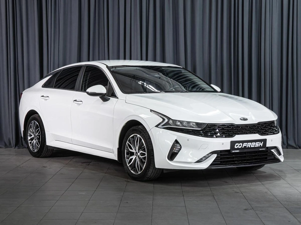 Седан Kia K5 2021 года, 2040000 рублей, Волгоград
