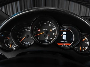 Внедорожник Porsche Cayenne 2012 года, 2300000 рублей, Тюмень