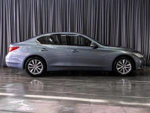 Седан Infiniti Q50 2015 года, 1834000 рублей, Тюмень