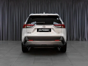 Внедорожник Toyota RAV4 2021 года, 3449000 рублей, Тюмень