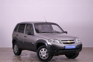 Внедорожник Chevrolet Niva 2011 года, 679000 рублей, Омск