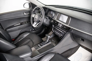 Седан Kia K5 2018 года, 1889000 рублей, Пермь