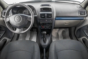 Хетчбэк Renault Clio 2004 года, 399000 рублей, Барнаул