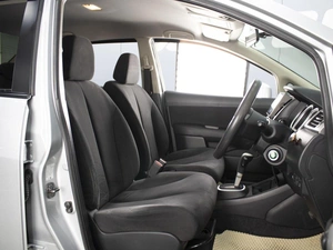 Седан Nissan Tiida 2011 года, 730000 рублей, Омск