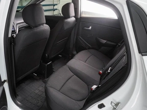 Седан Kia Rio 2017 года, 1049000 рублей, Воронеж